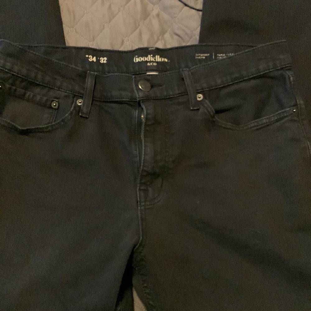 Men’s goodfellow straight jeans. Size 34x32. Total Flex.